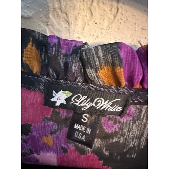 Y2K Inspired Flowy Floral Ruffle Lily White Blouse - Size Small - Picture 2 of 2